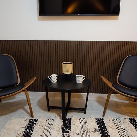 Leone Suites Nafpaktos エクステリア 写真