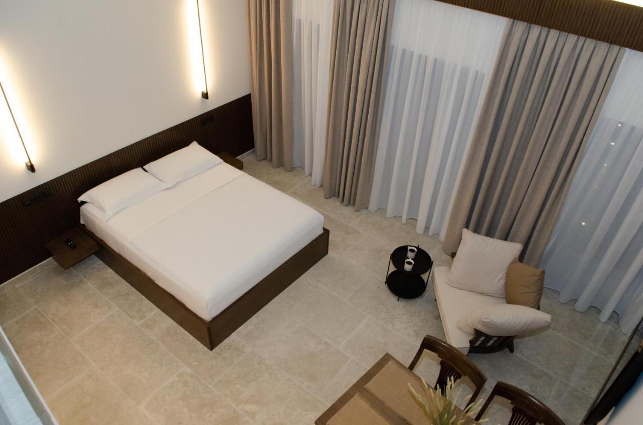 Leone Suites Nafpaktos エクステリア 写真