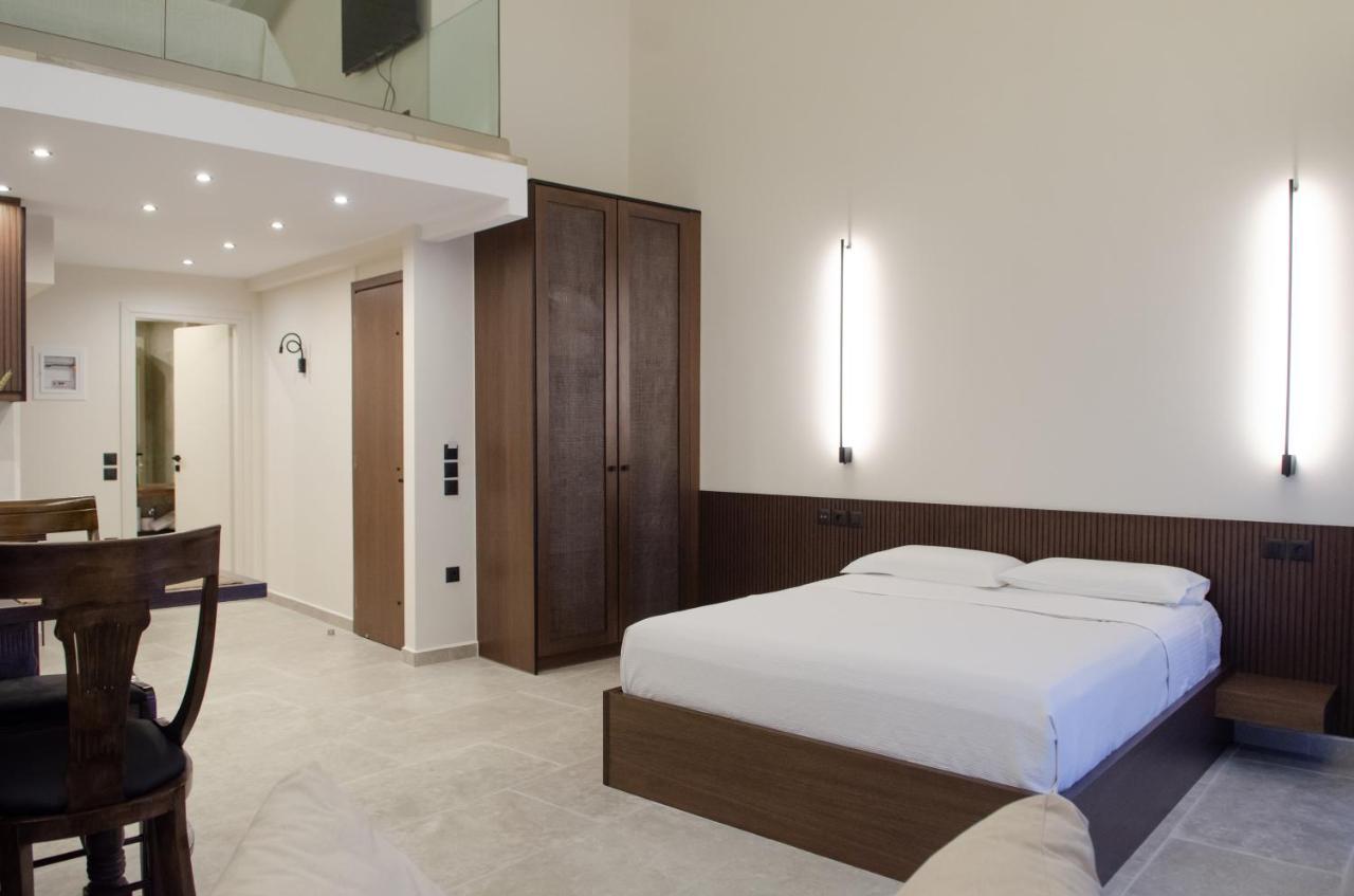 Leone Suites Nafpaktos エクステリア 写真