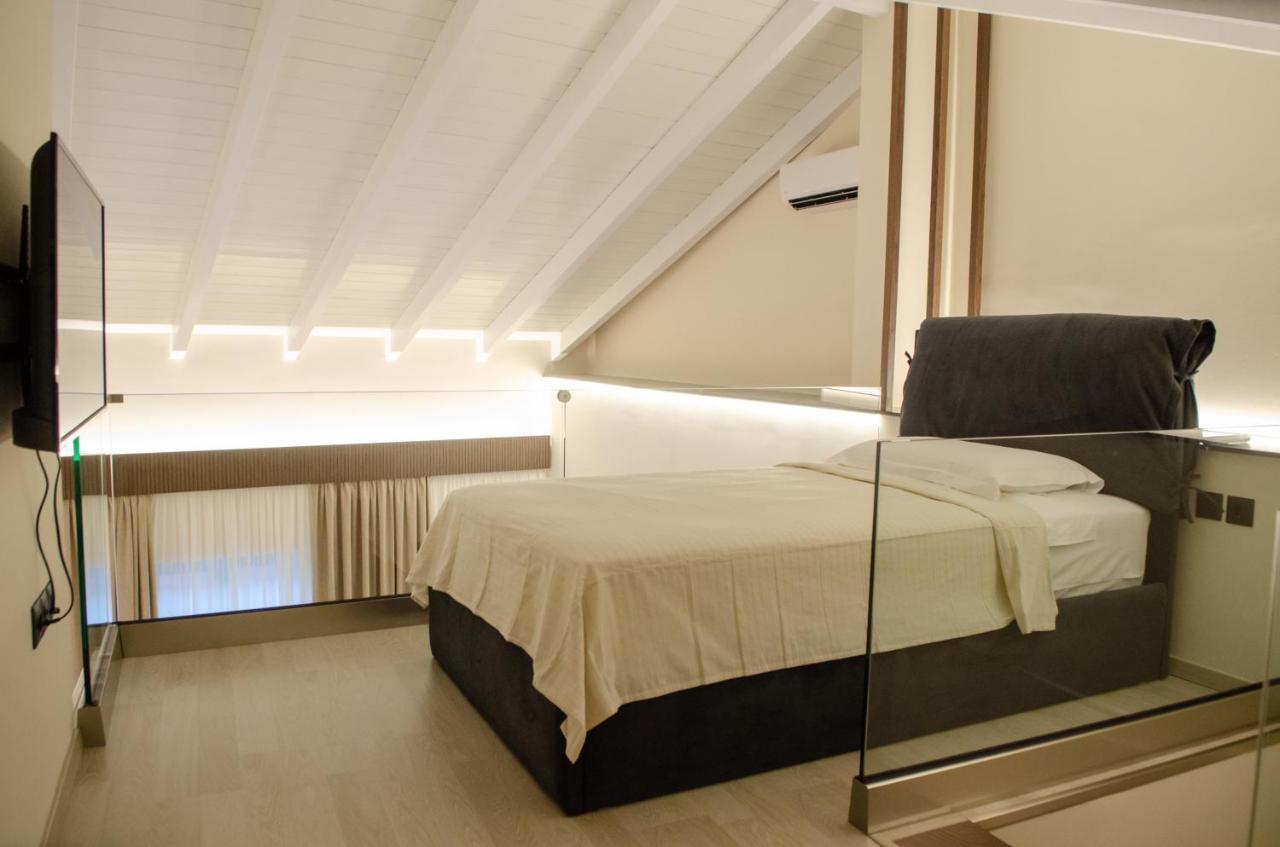 Leone Suites Nafpaktos エクステリア 写真