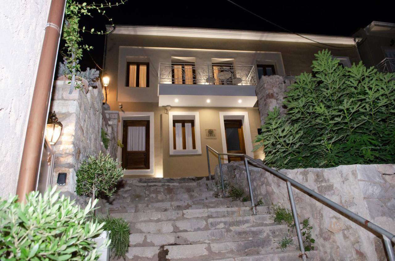 Leone Suites Nafpaktos エクステリア 写真